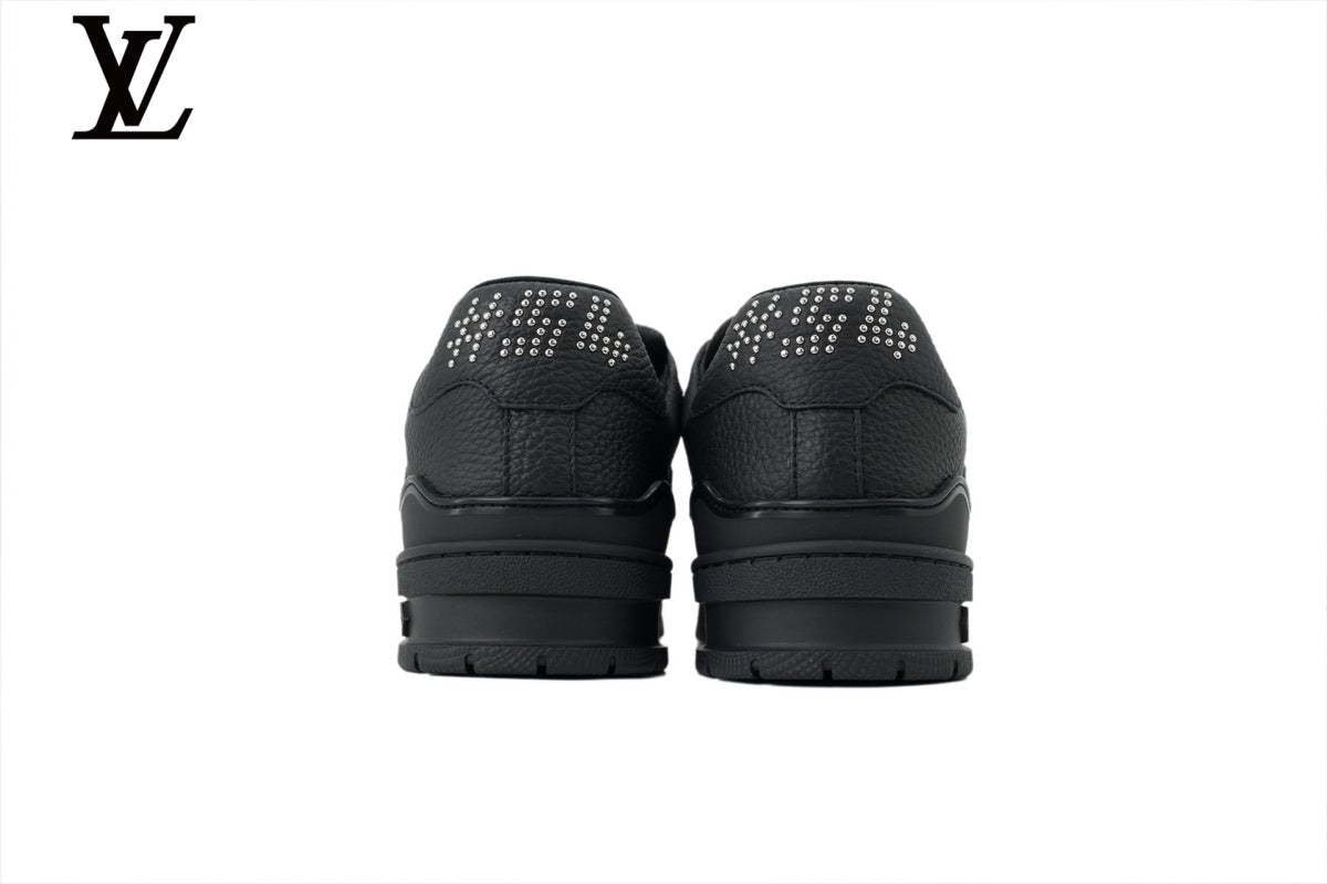 Louis Vuitton Trainer shoes for man  women Sneaker ¨C All-Black Leather with Rhinestone Embellishment