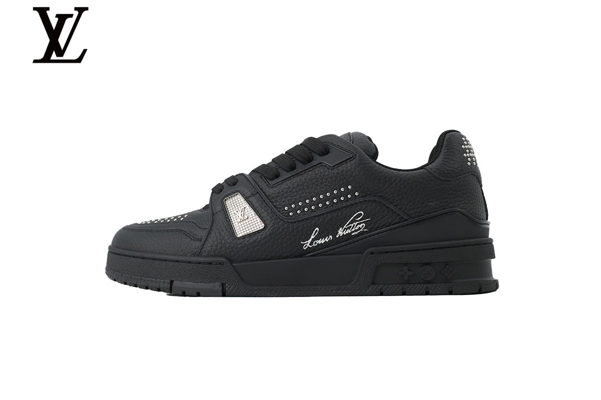 Louis Vuitton Trainer shoes for man  women Sneaker ¨C All-Black Leather with Rhinestone Embellishment