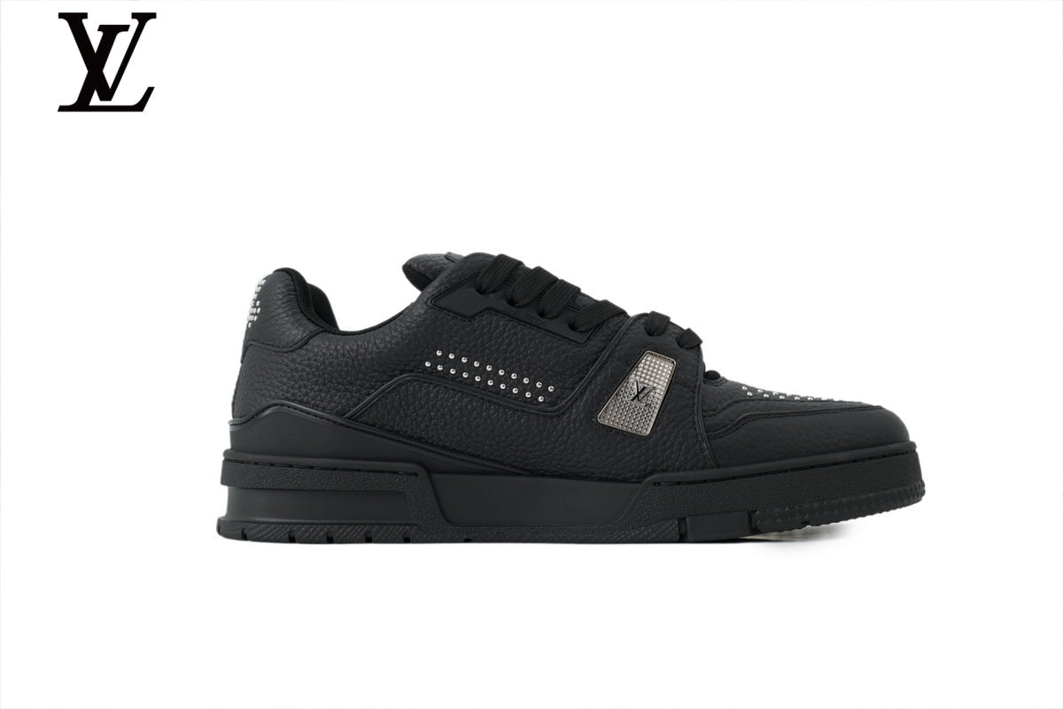 Louis Vuitton Trainer shoes for man  women Sneaker ¨C All-Black Leather with Rhinestone Embellishment
