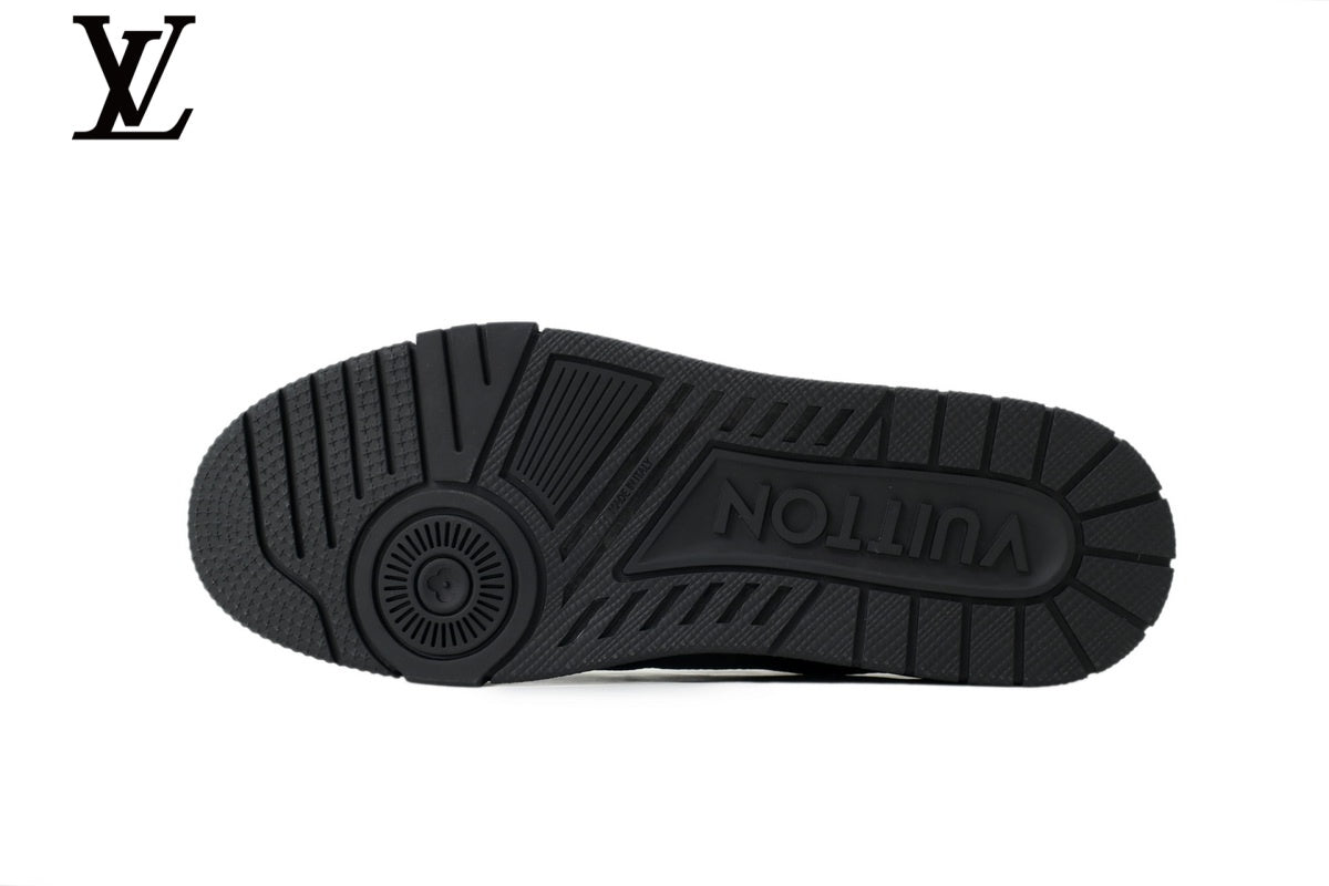 Louis Vuitton Trainer shoes for man  women Sneaker ¨C All-Black Leather with Rhinestone Embellishment